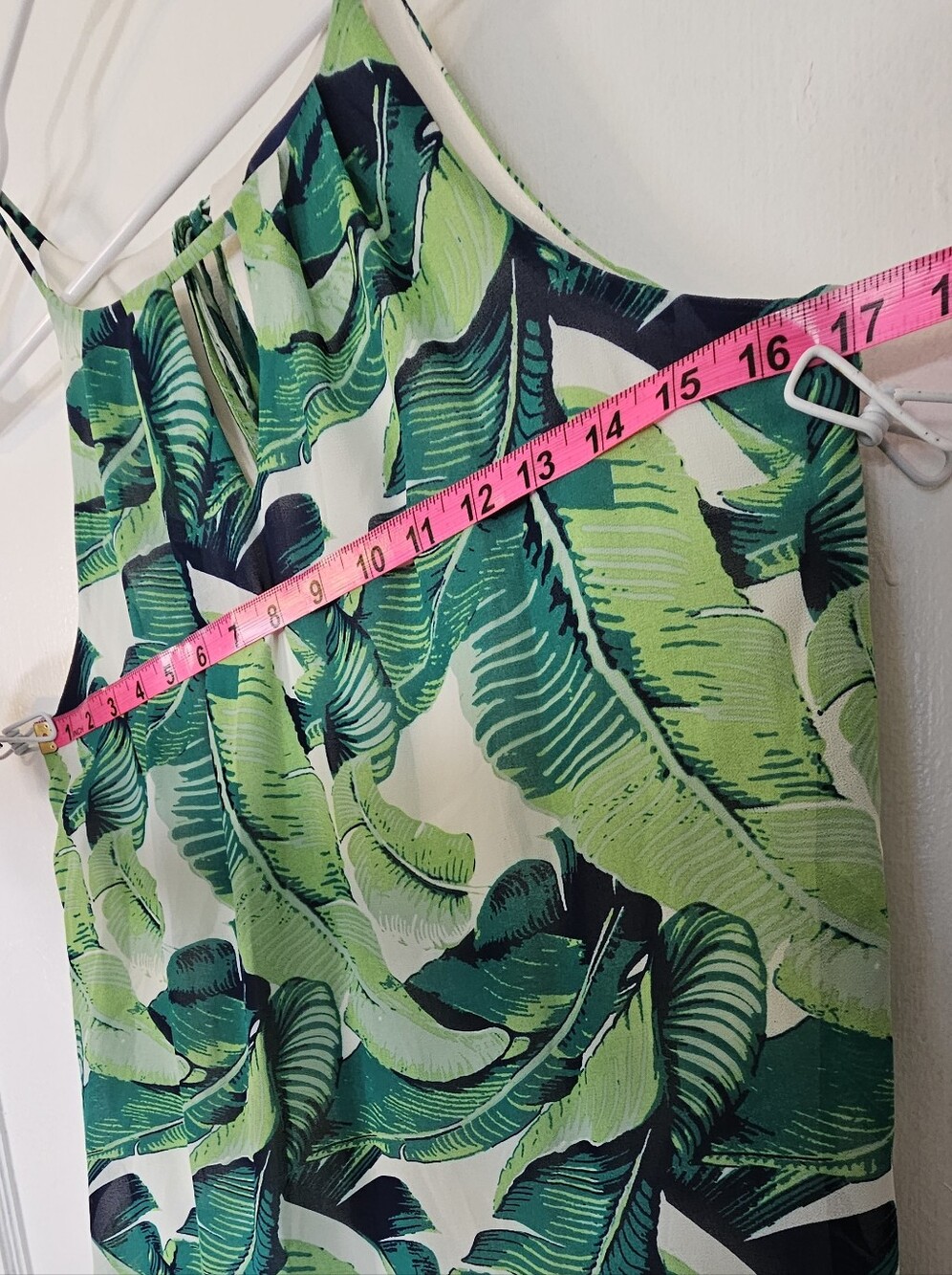 Sexy Leaf Print Tank Top - Picture 3 of 11